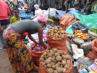 Quirliges Leben auf dem Markt von Bahir Dar