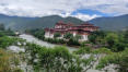 Wunderschön gelegen - der über 400 Jahre alten Punakha Dzong.